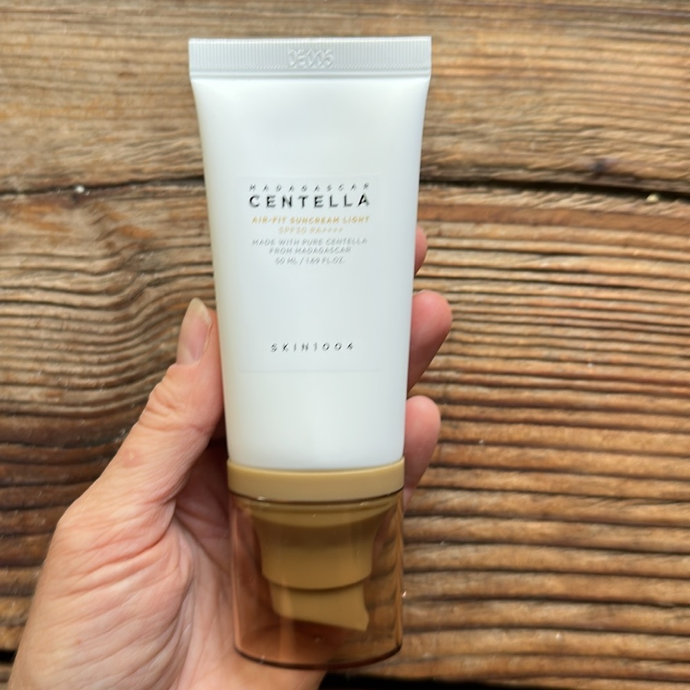 Centella Air-Fit Suncream Light SPF50+